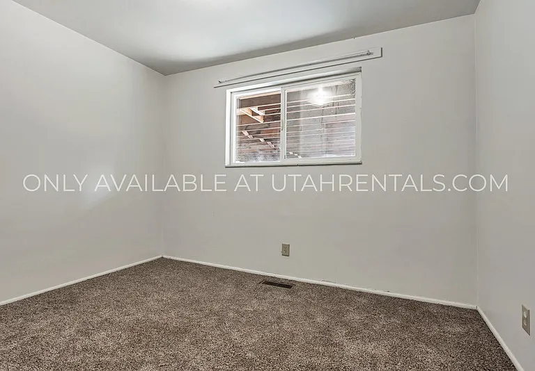 729 E 4565 S — Photo 7