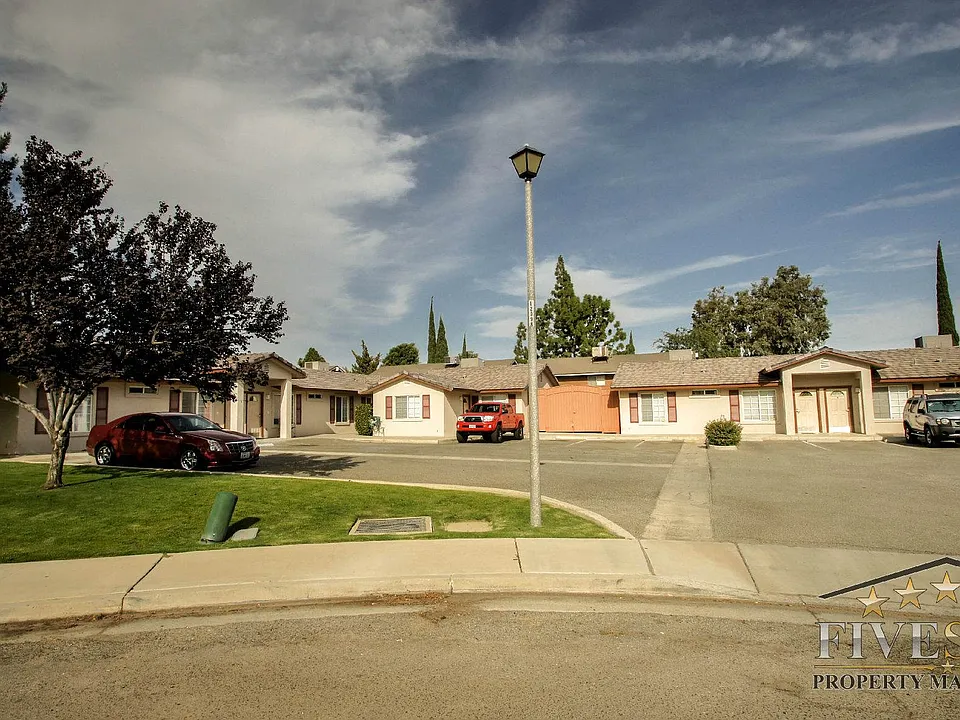 Street View of Apartment
