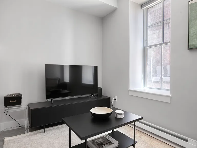 300 Somerville Ave #C — Photo 3