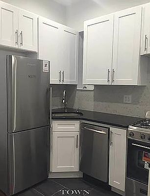 2nd image of 152 E 83rd St APT 1C