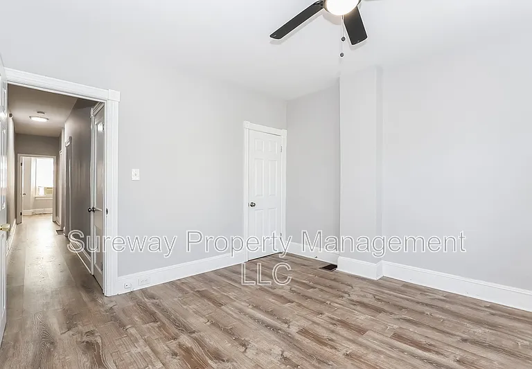 313 Home Ave — Photo 8