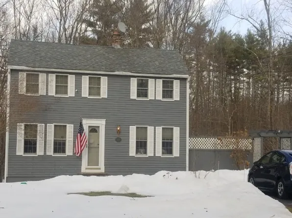 527 N Main St, Wolfeboro, NH 03894