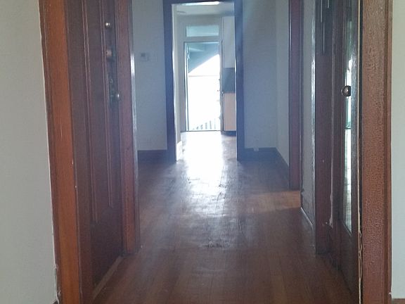2nd image of 940 N Oakley Blvd APT 2