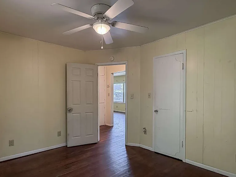 220 S Arrington Dr — Photo 8