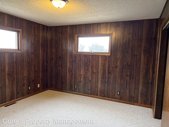 2nd image of 118 Airshire Ct APT 2