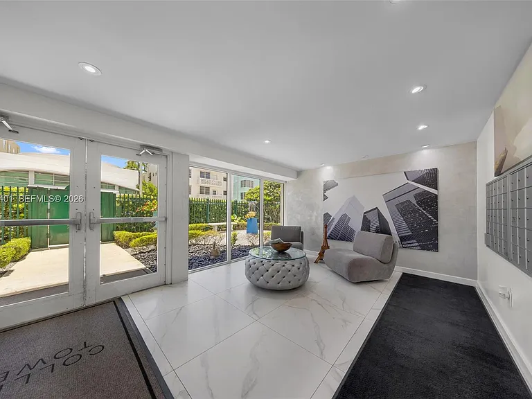 720 Collins Ave #603 — Photo 32