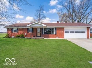 1734 Bittersweet Dr, Anderson, IN 46011