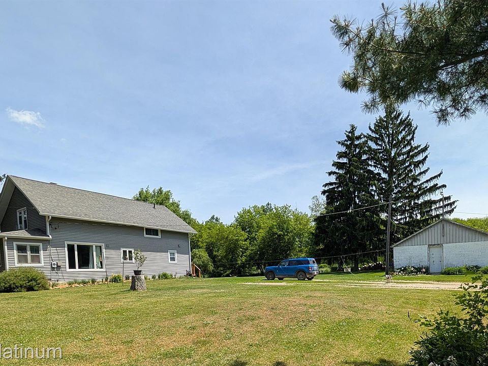 1st image of 9084 Hartland Rd