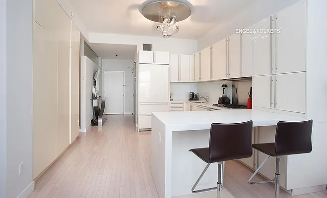 Rented by Engel & Völkers New York City | media 13