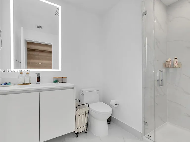 700 NE 24th St #5502 — Photo 16