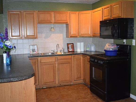 5th image of 303 E Electric Ave