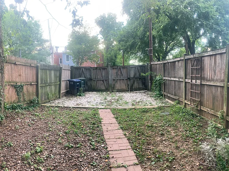3446 Brown St NW — Photo 32