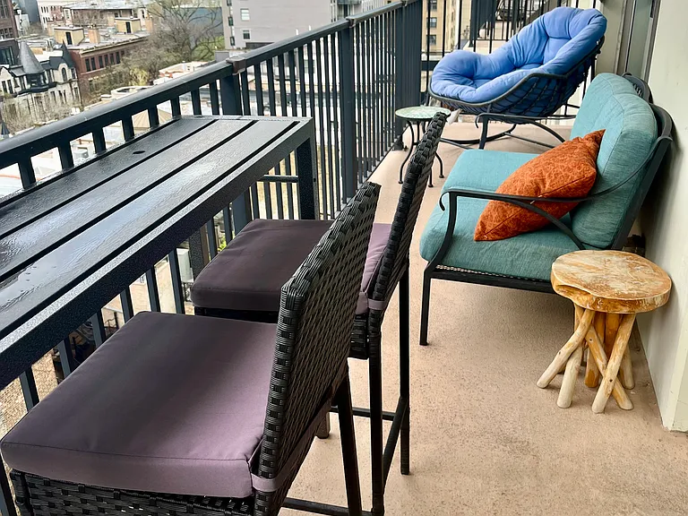 71 E Division St #1005 — Photo 38