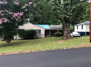 2033 Neely Ave, East Pt, GA 30344