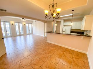 1320 NW 3rd Ave APT 346, Gainesville, FL 32603