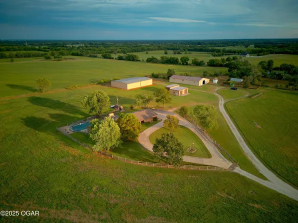 21043 Highway 59, Parsons, KS 67357