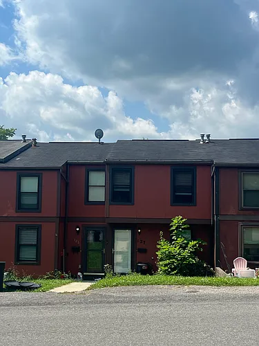 127 Old Meadow Rd Photo 1