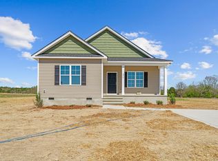 66 Ravenwind Ln, Lillington, NC 27546