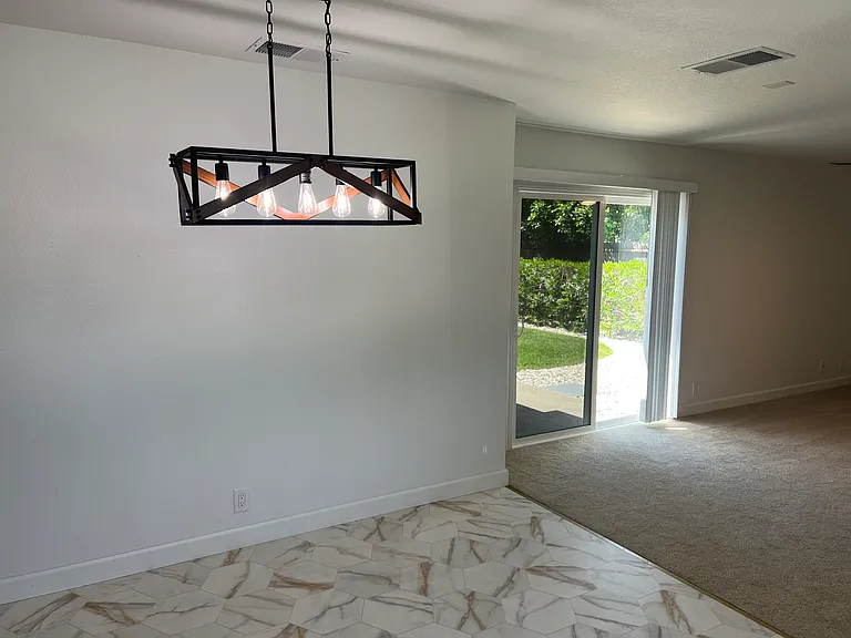 268 Christine Dr — Photo 7