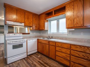 1020 N 10th St, Manhattan, KS 66502