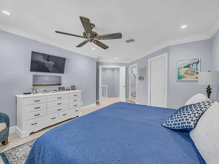 234 Seabreeze Cir — Photo 13