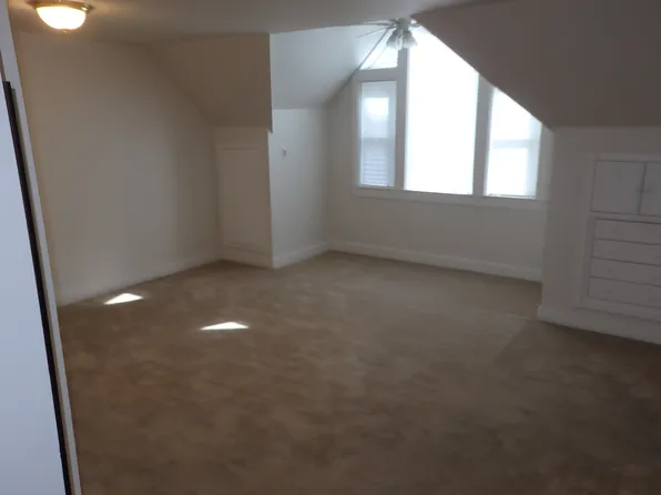 7205 Dorset Ave, Saint Louis, MO 63130