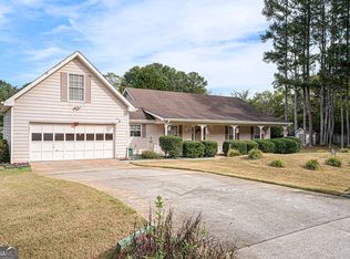 30 Spring Valley Dr, Covington, GA