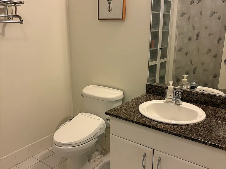 260 King St #617 — Photo 8