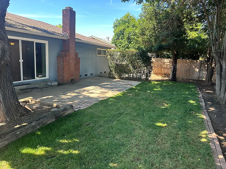 2644 7th Ave — Photo 14