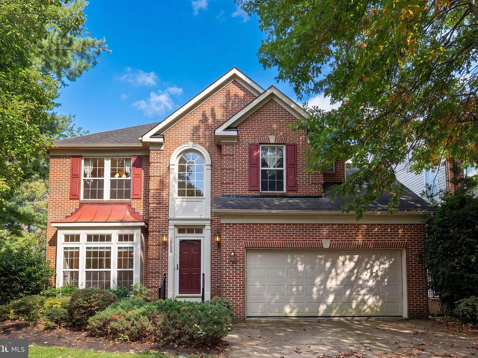 5 bed, 2.5 bath, 2686 sqft, $5,150 — Photo 1