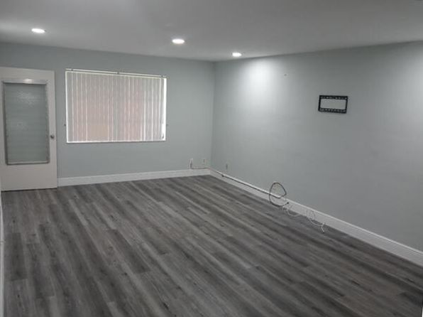 149 West Ct