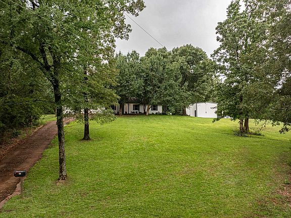 3rd image of 387 County Road 2981