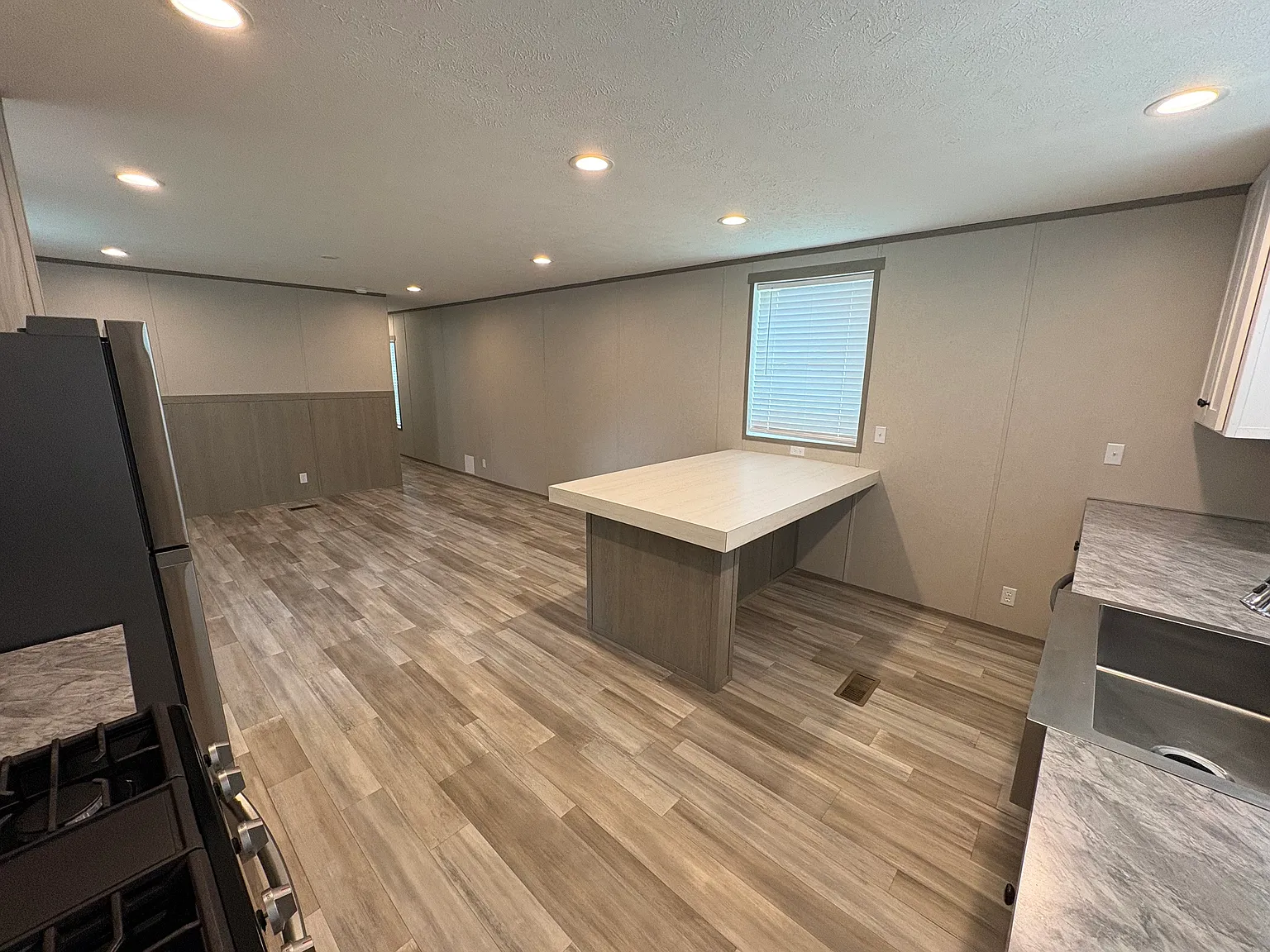 3 bed, 1080 sqft, $1,495 — Photo 2
