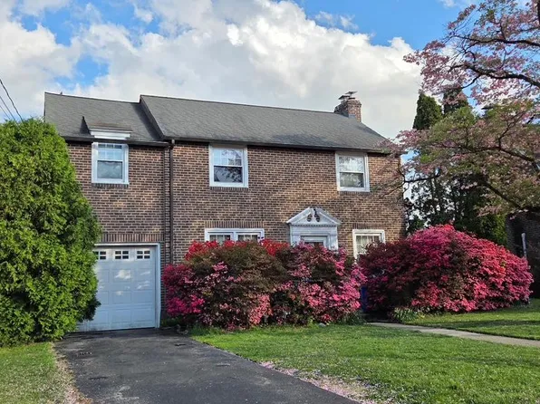 305 Steel Rd, Havertown, PA 19083