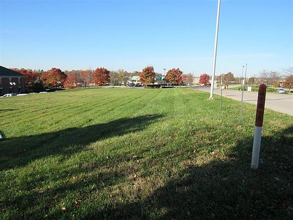 5th image of 999 Highland Park Dr