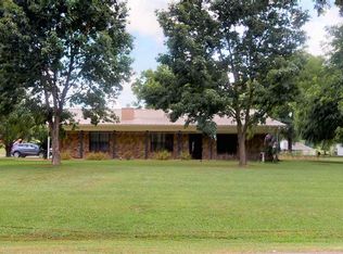 325 Holly St, Maud, TX 75567