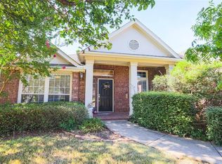 2318 Denham Dr, Arlington, TX 76001