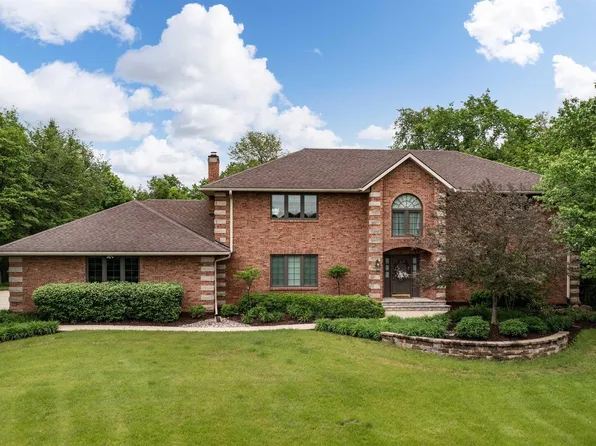 2975 223rd Ave, Maquoketa, IA 52060