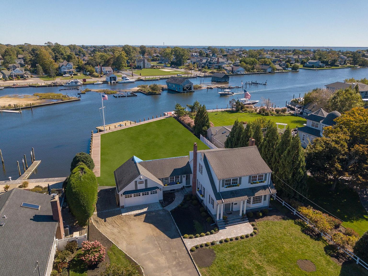 190 Ocean Ave, Amityville, NY 11701 Zillow