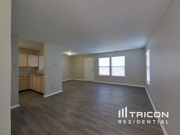 4th image of 5968 Porchester Pl
