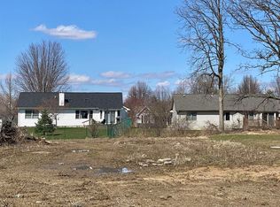 22-22 Eagle Forest Dr, Freeland, MI 48623