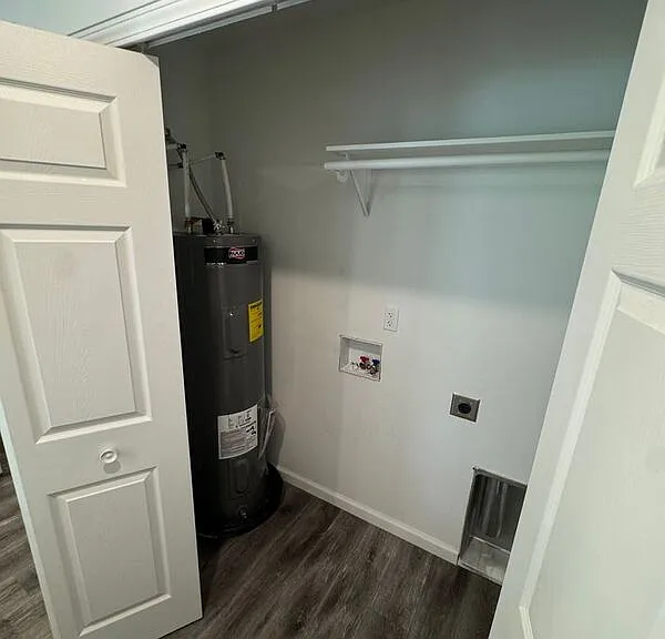 1618 W Scott St #A — Photo 8