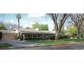 1130 Trinity Ave photo 1