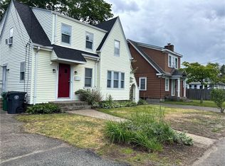 652 Main Ave, Warwick, RI 02886