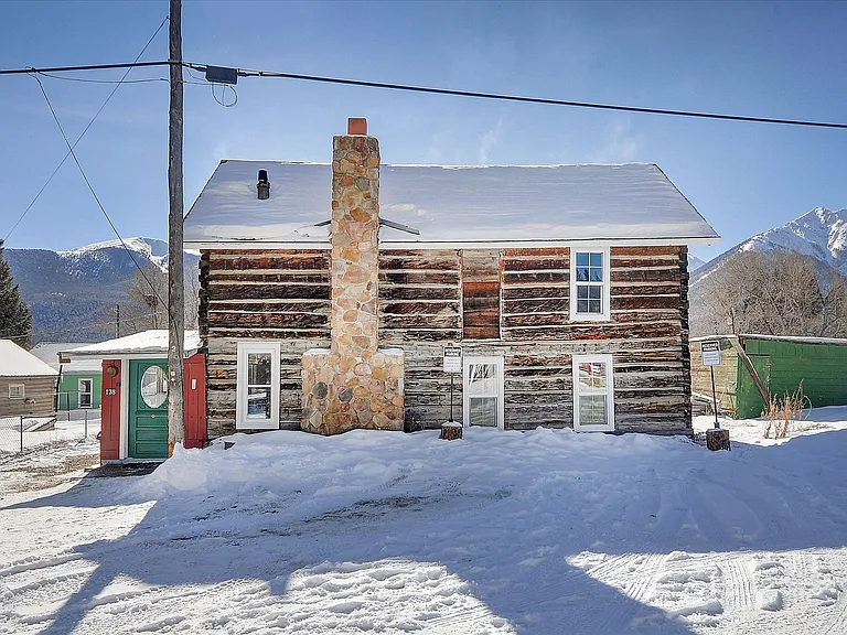 138 Lang St — Photo 33