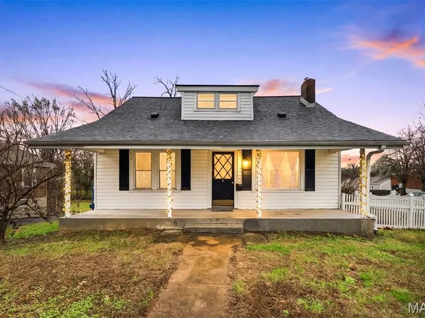 9726 Lackland Rd, Saint Louis, MO 63114