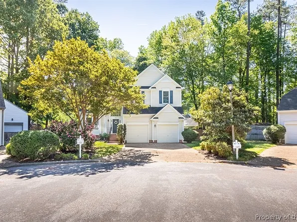 105 Kraft Ct, Yorktown, VA 23693