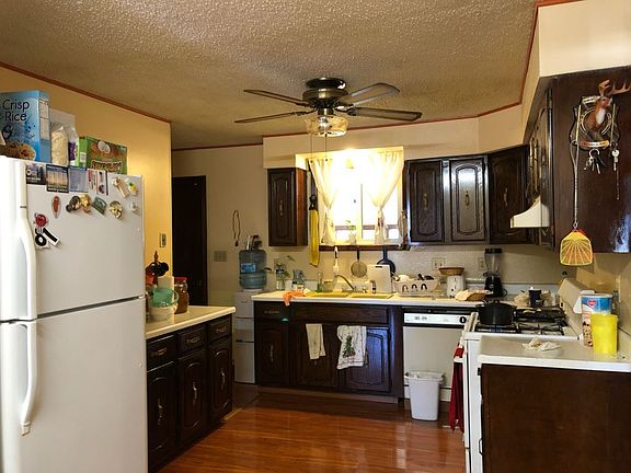 4th image of 811 Prospect Ave