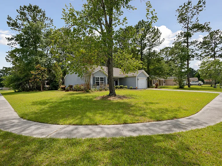 123 Knotty Pine Cir — Photo 3