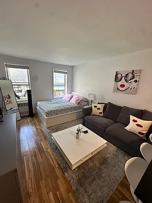 Rented by Highline Residential | media 23